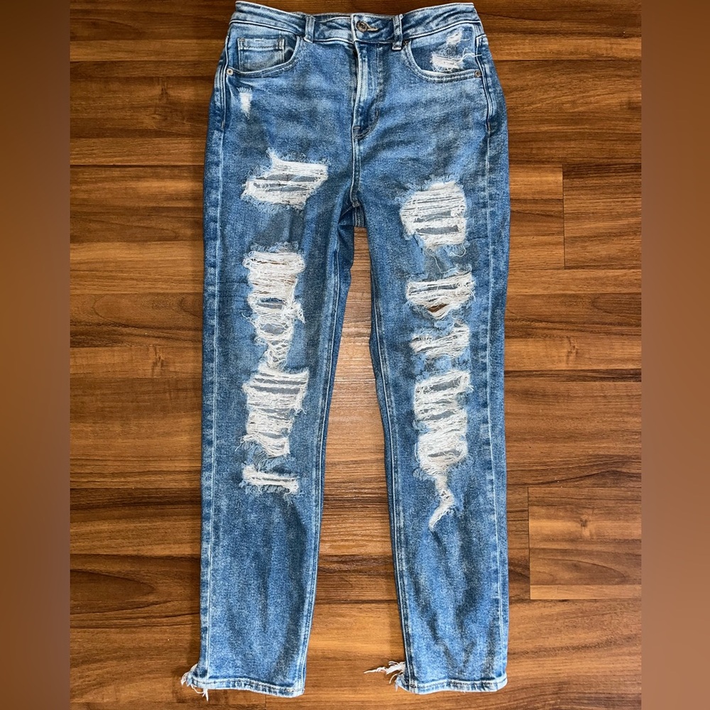 American Eagle Stretch Distressed Mom Jean - size 4R